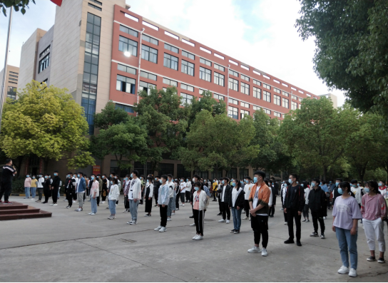 1590373728843618.png image.png