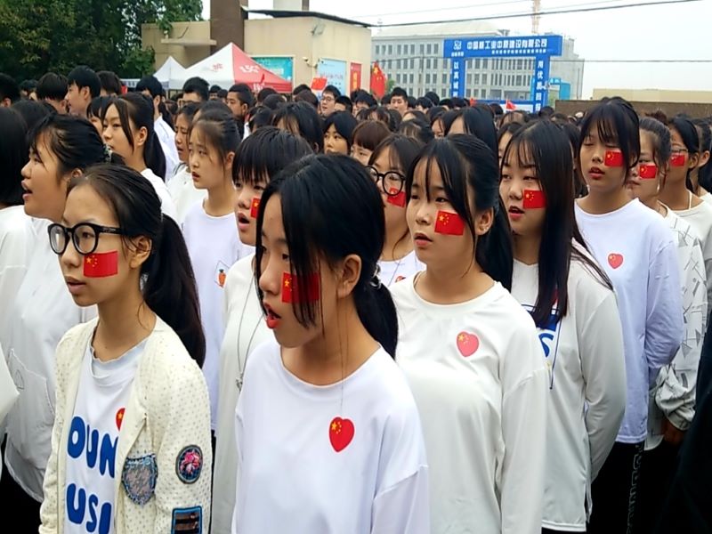 学生特写（原图）.jpg