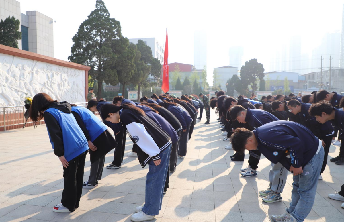 1682863548180672.png 1682863548180672.png