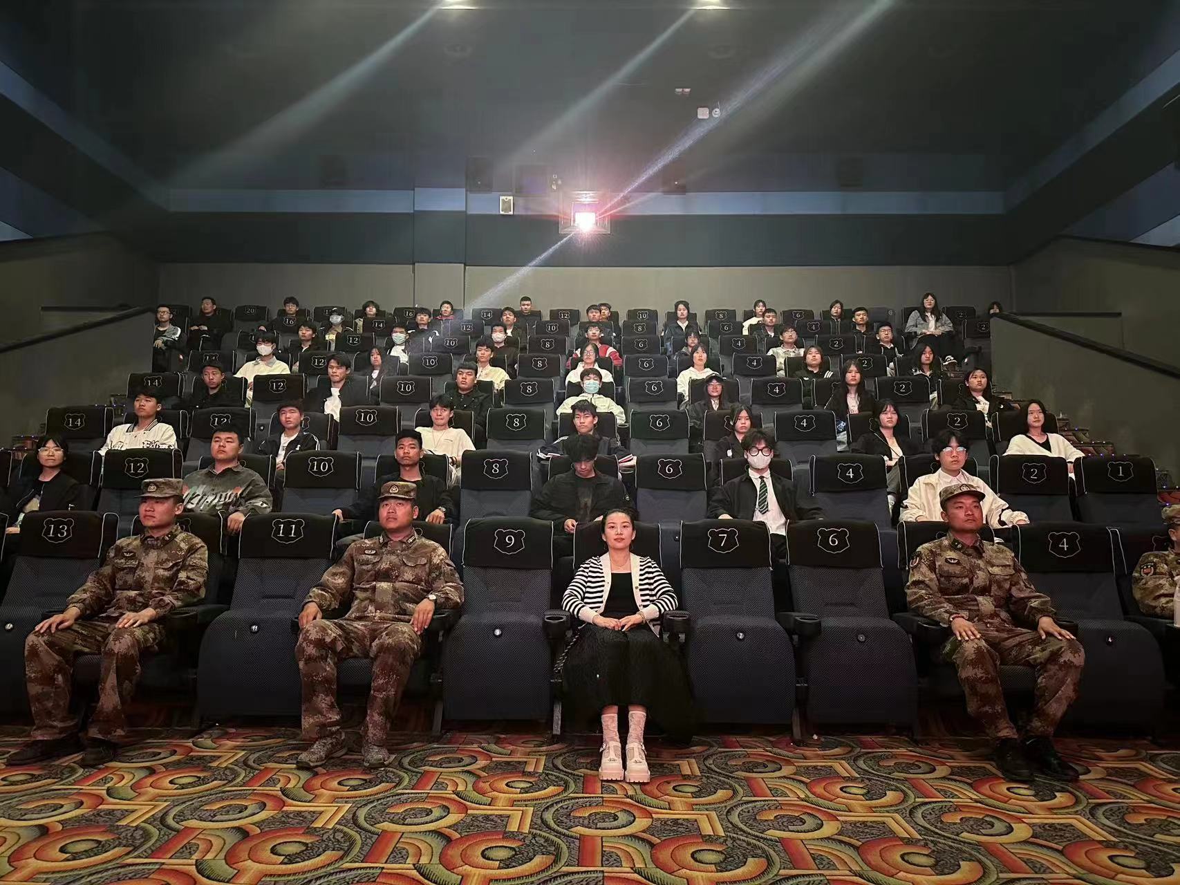 1682866847832762.jpg 1682866847832762.jpg