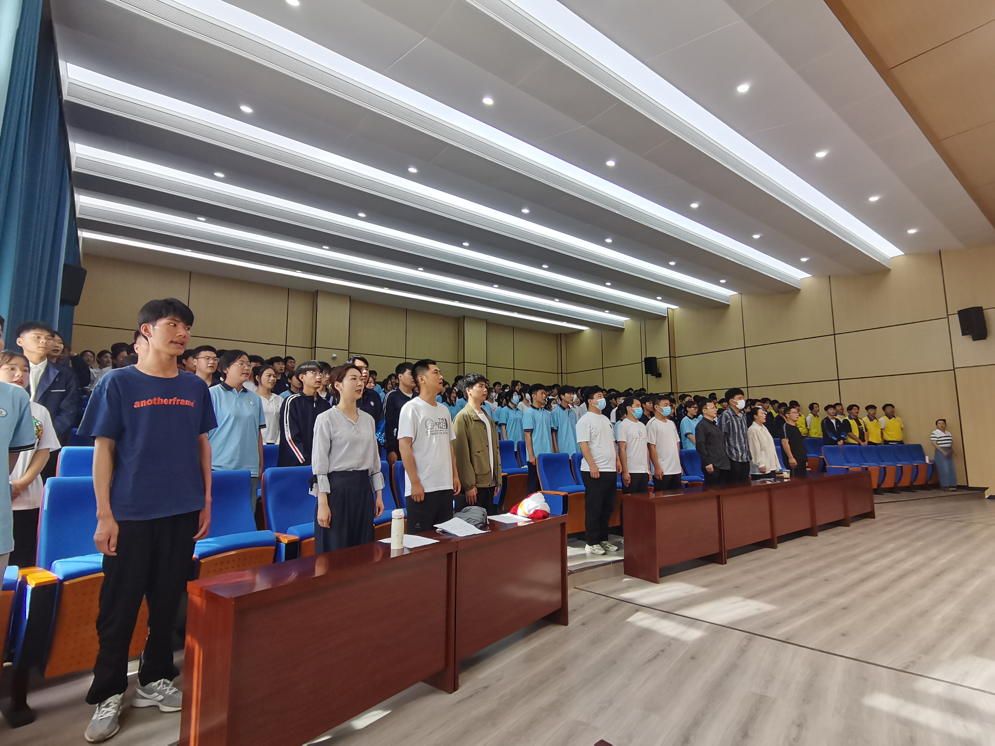 1685546928427809.jpg 1685546928427809.jpg