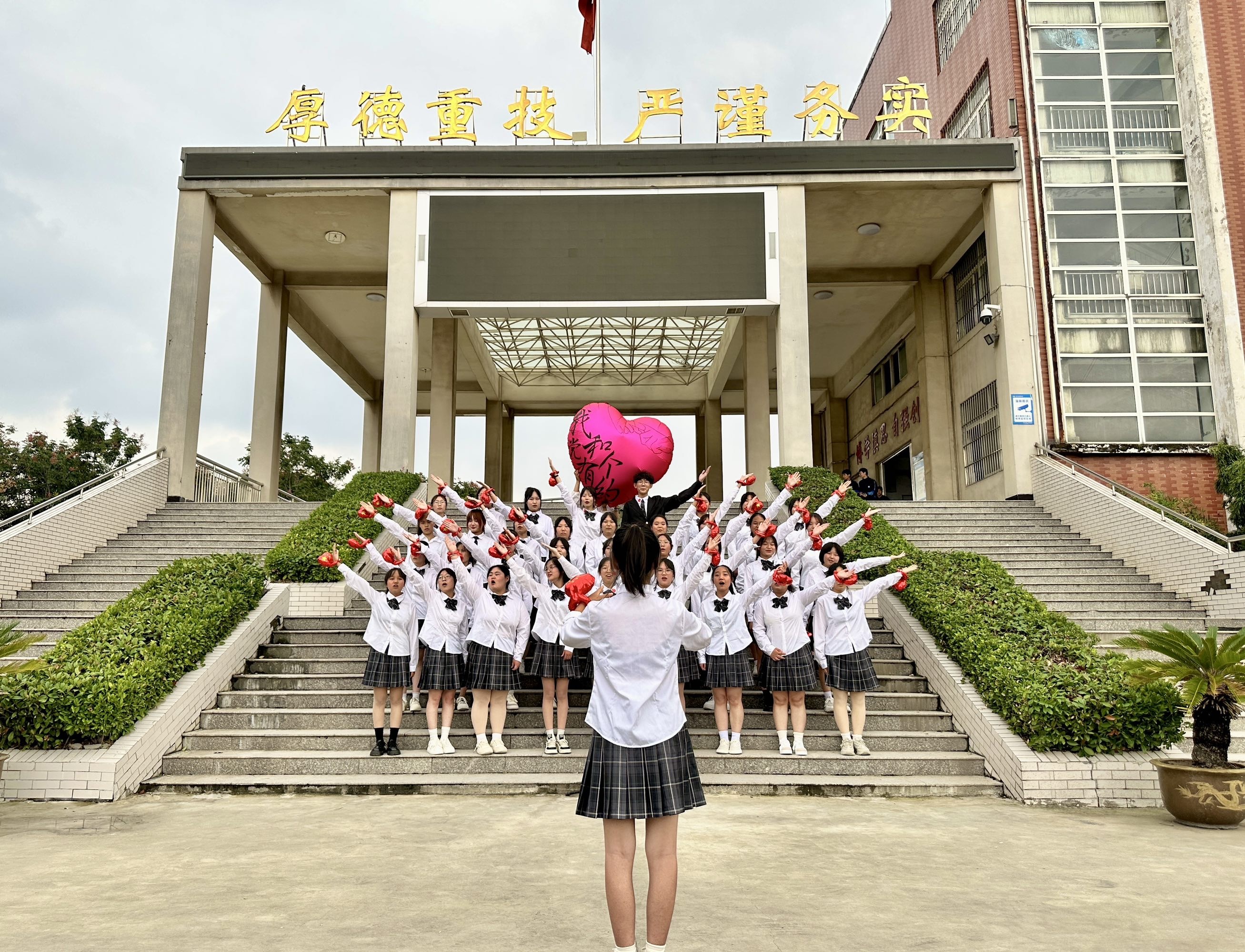 1695865672912214.jpg 1695865672912214.jpg