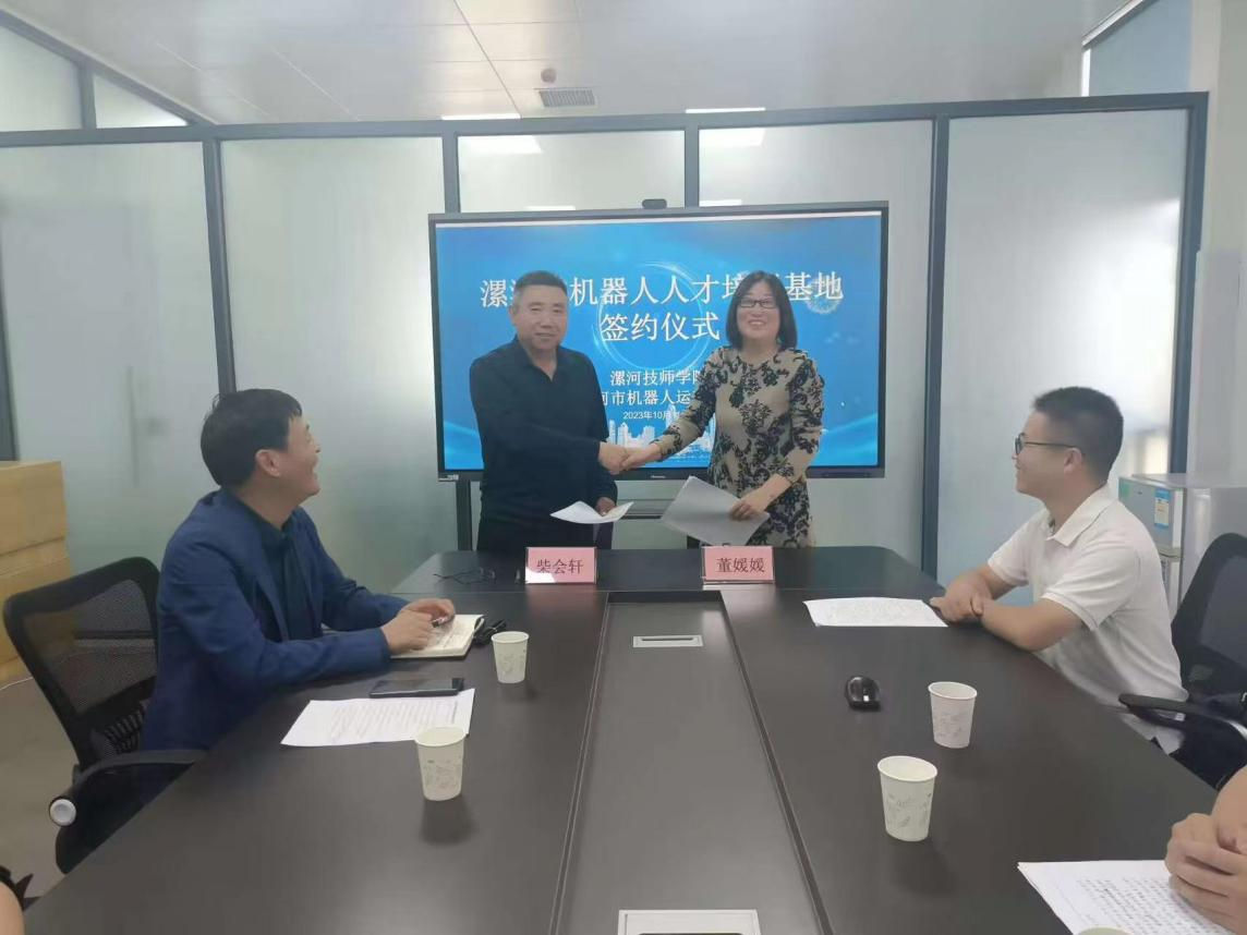 1698579529554309.jpg 1698579529554309.jpg