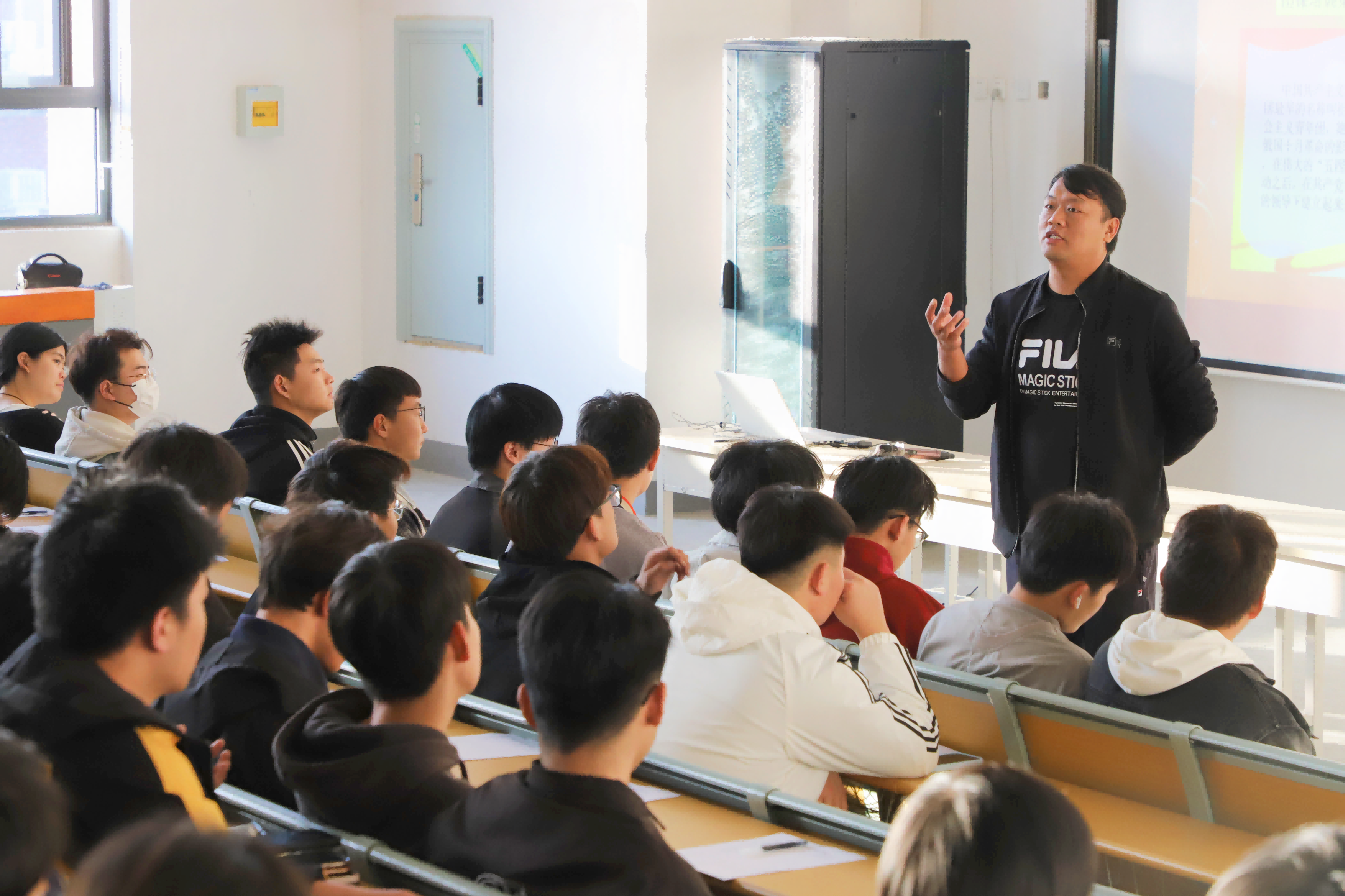 1701335169397174.png 1701335169397174.png