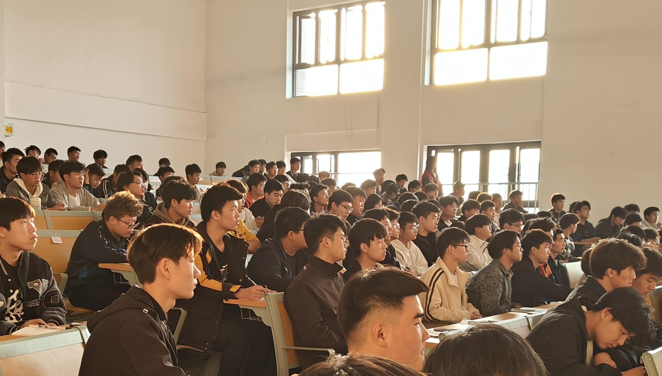 1701342478493896.jpg 1701342478493896.jpg