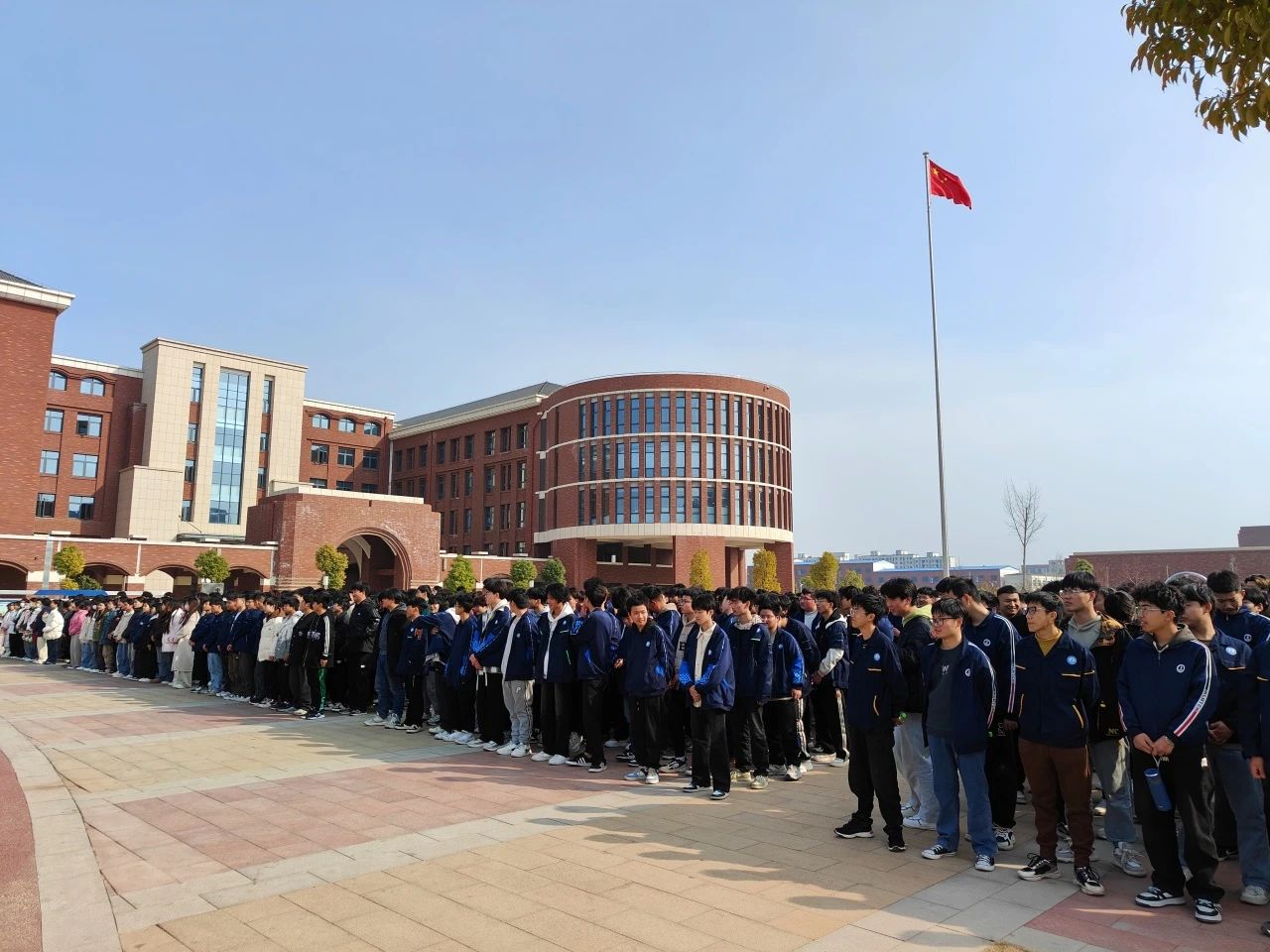 1711895341997561.jpg 1711895341997561.jpg