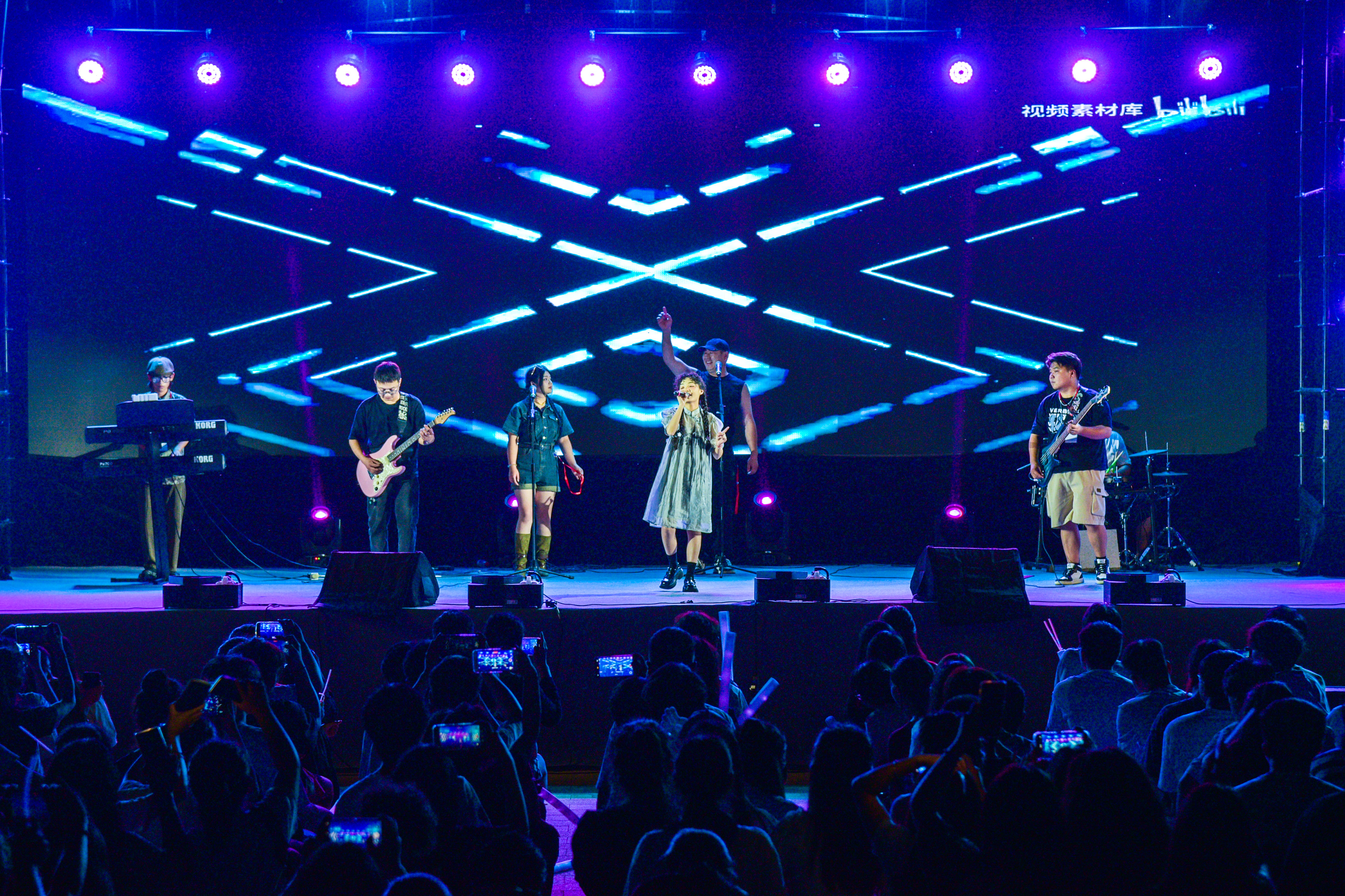 B (30).jpeg B (30).jpeg