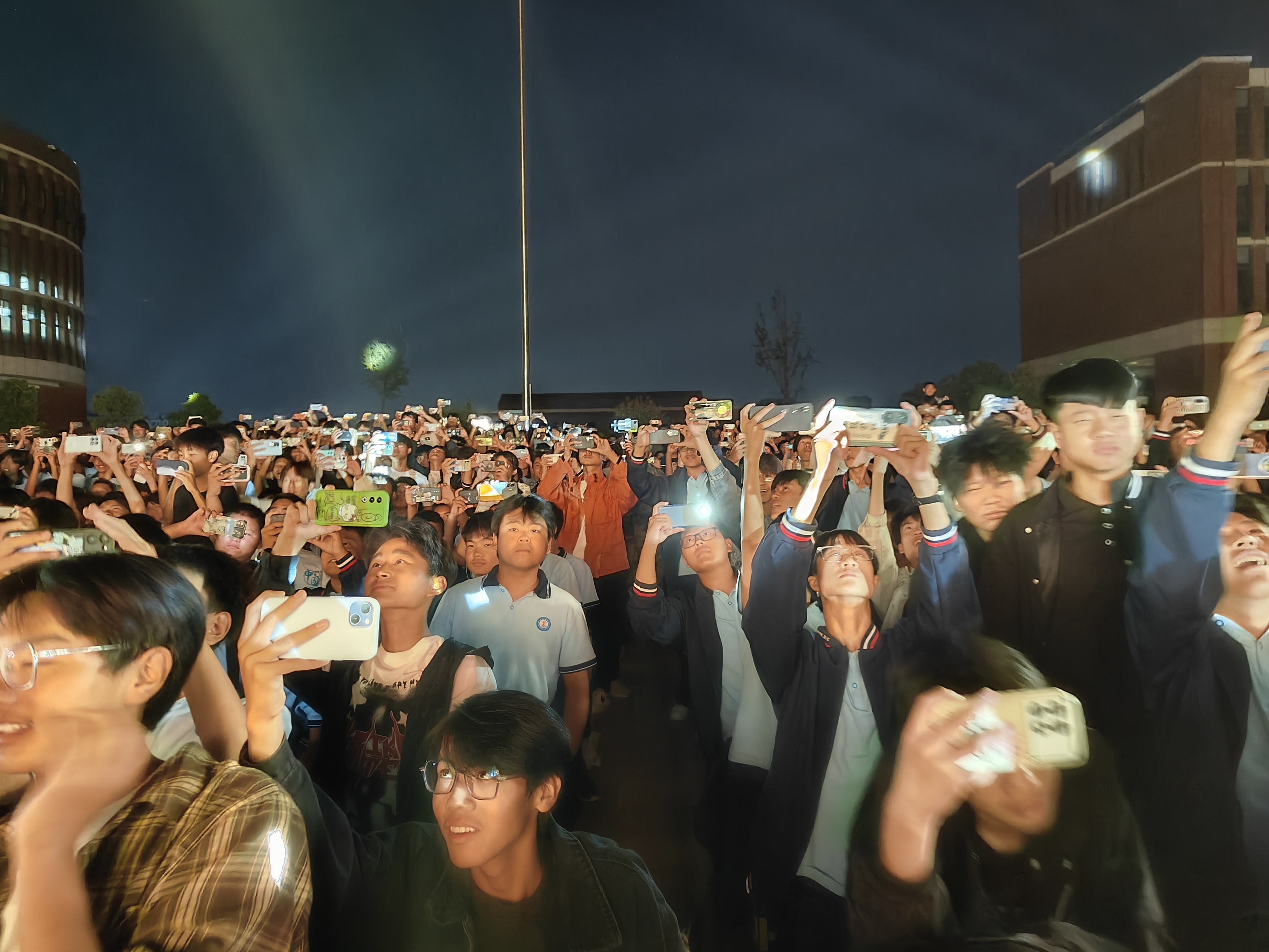 观众4.jpg 观众4.jpg