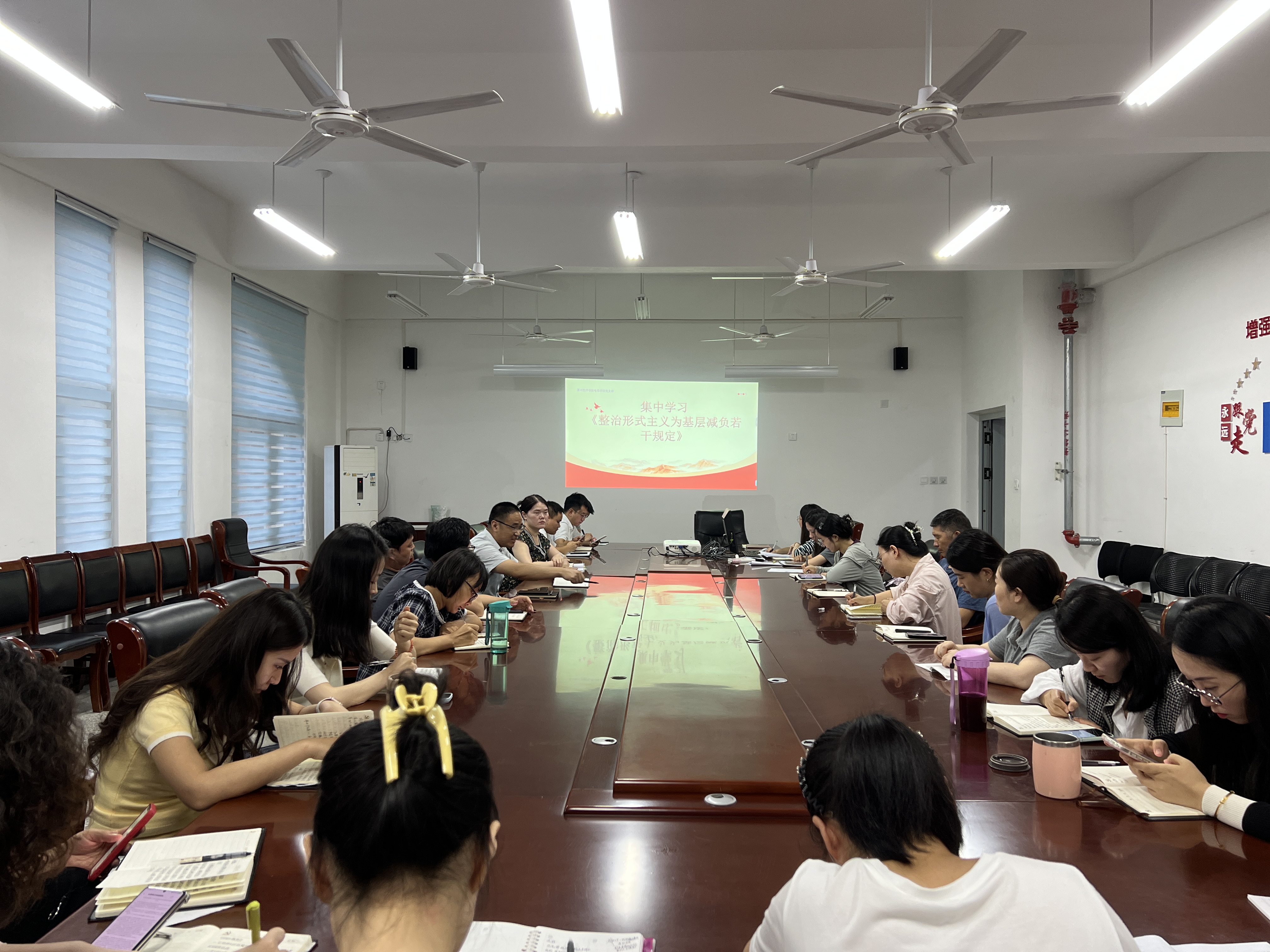 微信图片_20250917173101_120_19.jpg