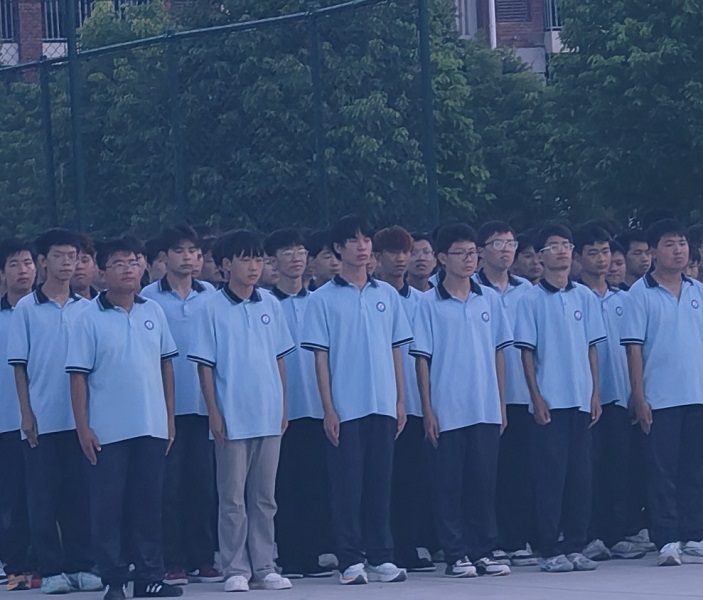 新生军训2.jpg