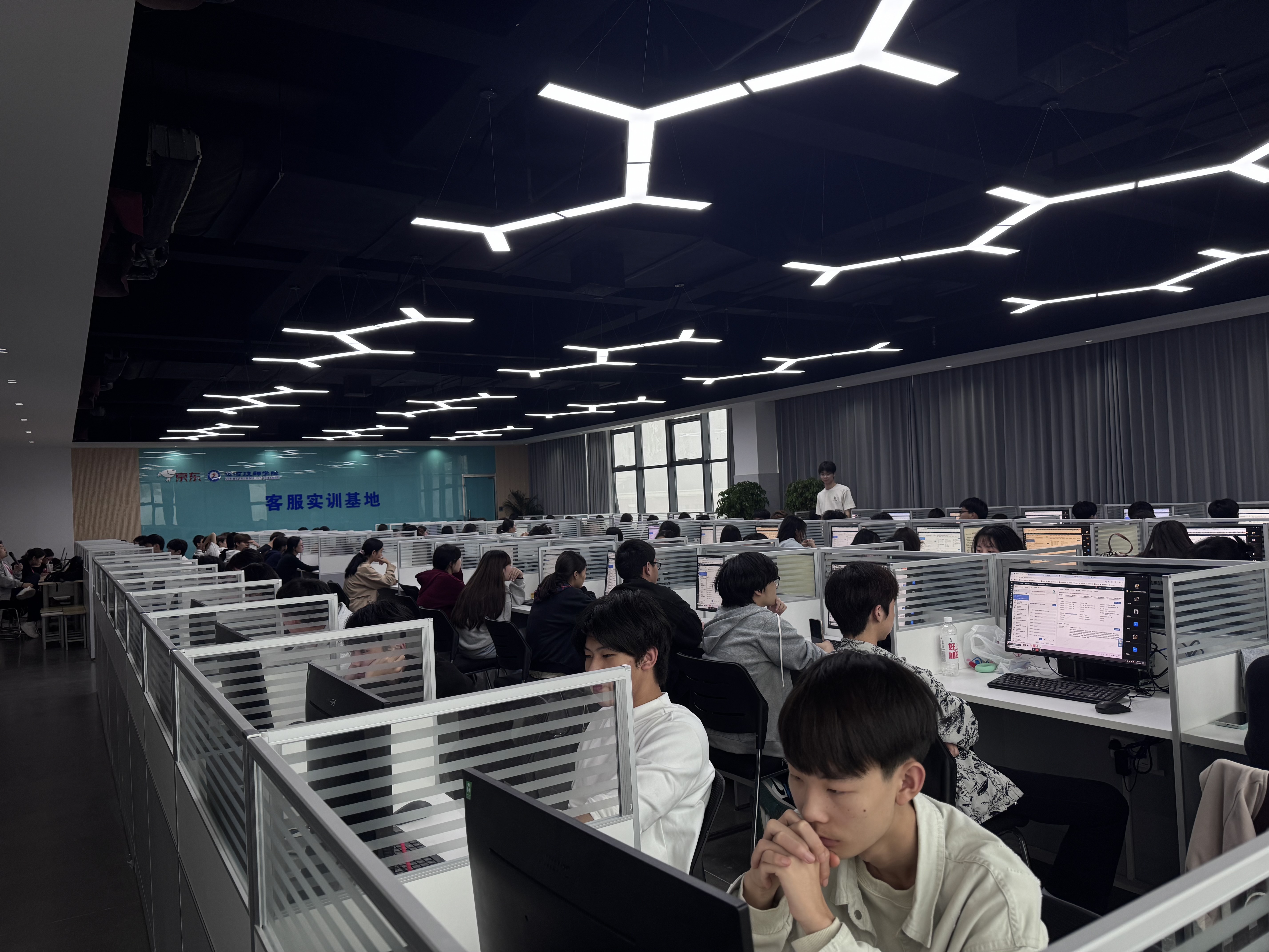 微信图片_20251012085652_179_19.jpg