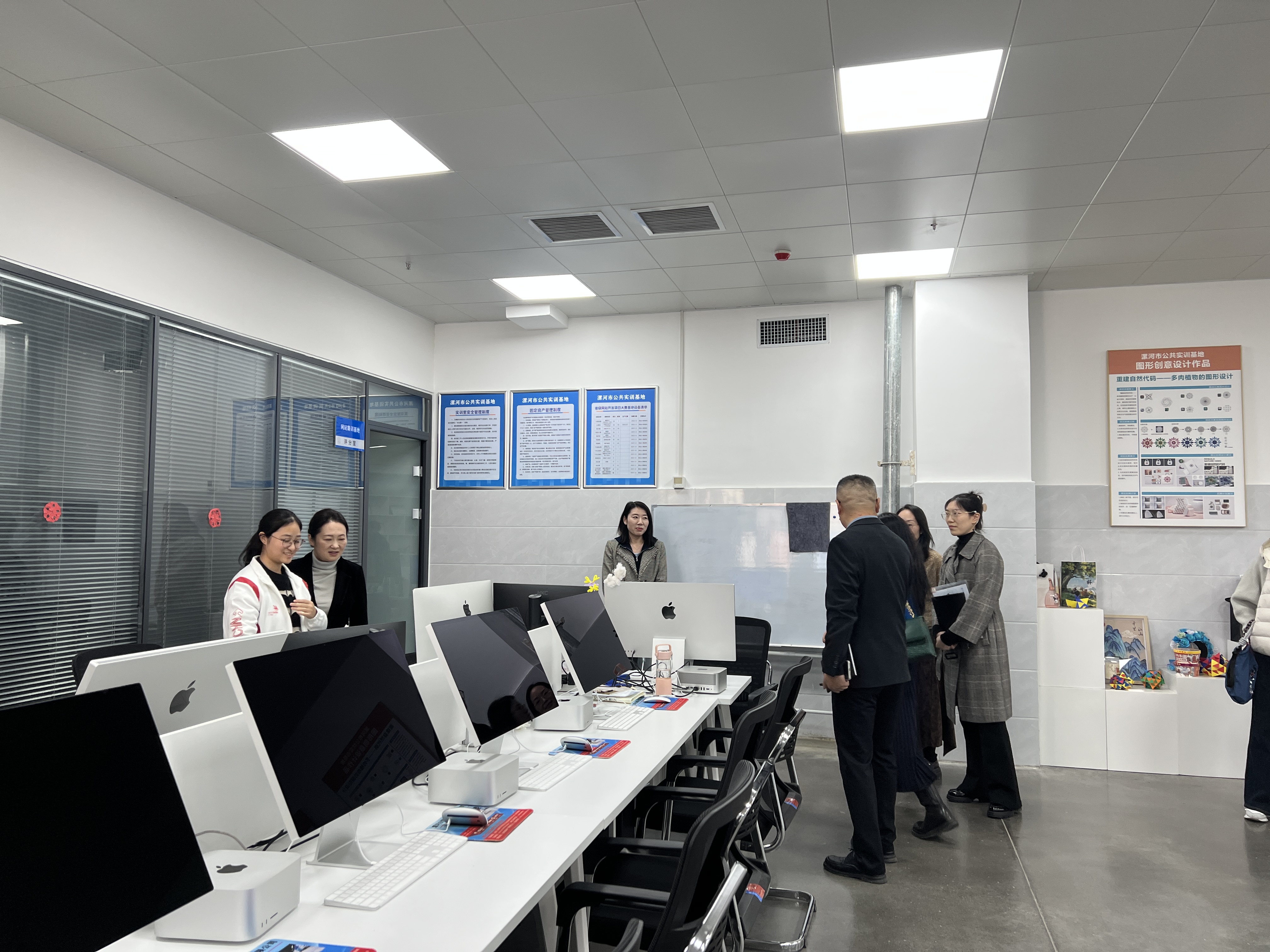 微信图片_20251029165509_223_19.jpg 微信图片_20251029165509_223_19.jpg