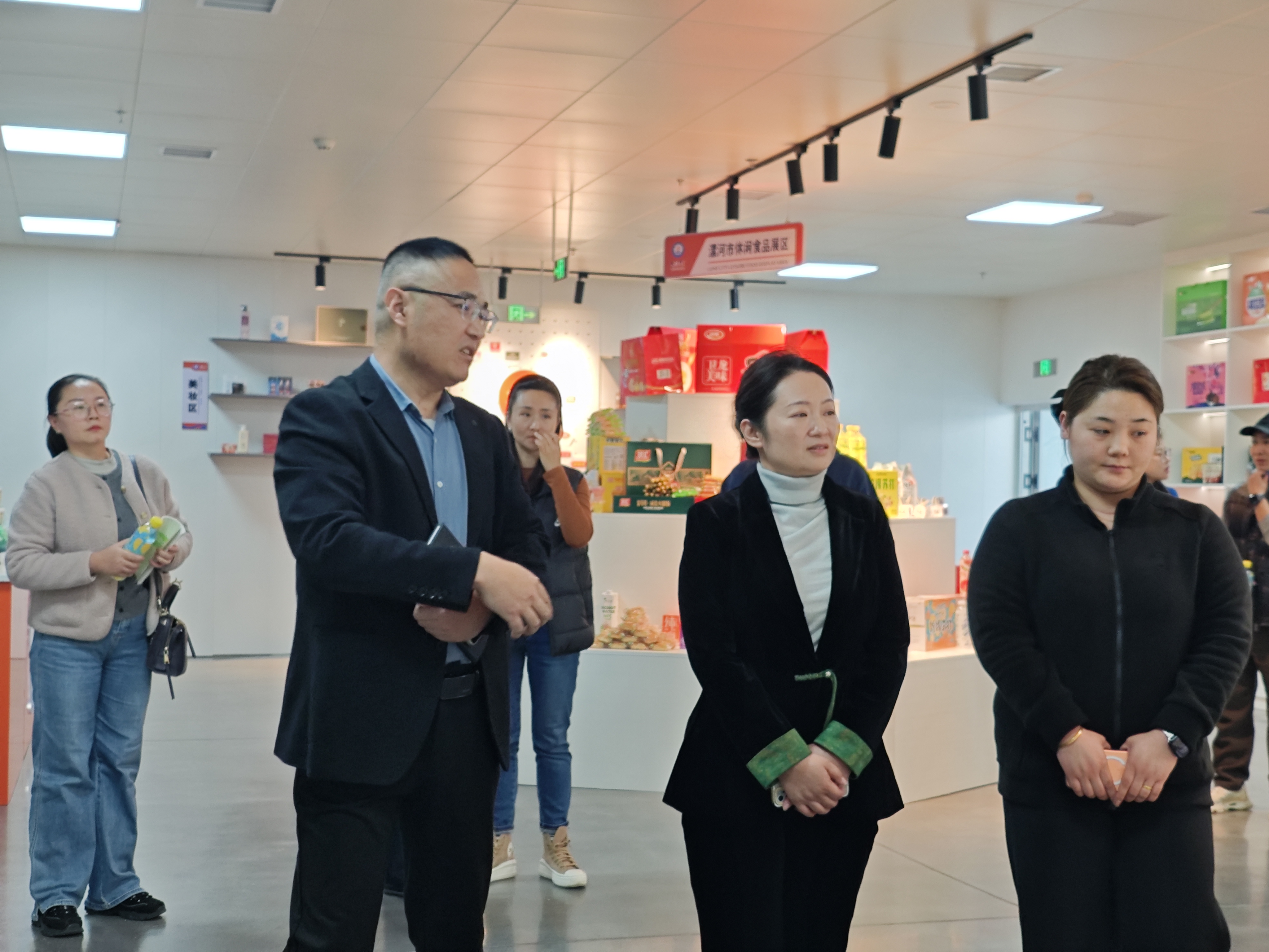 微信图片_20251029165559_226_19.jpg 微信图片_20251029165559_226_19.jpg