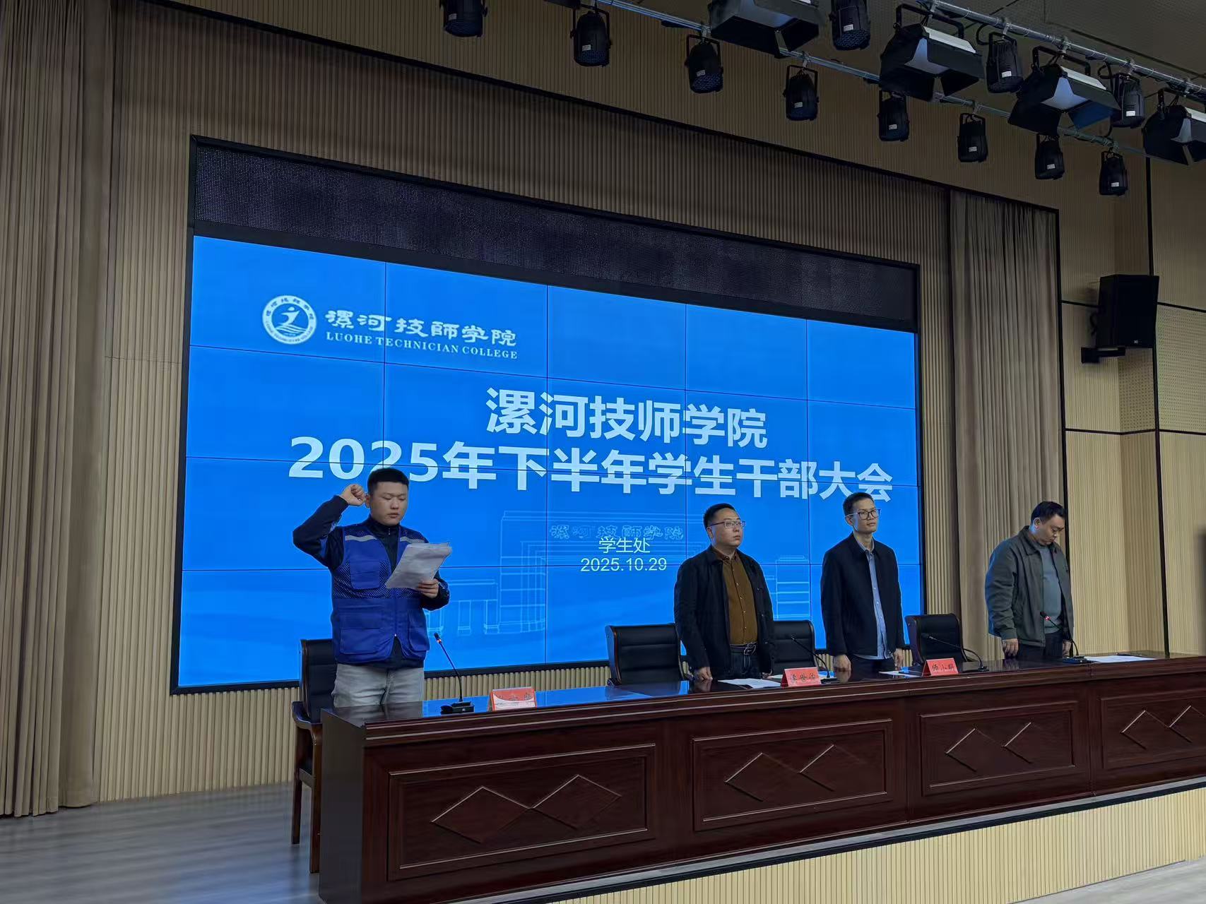 f5863fa53addde2f26249ec8d09cce7a.jpg f5863fa53addde2f26249ec8d09cce7a.jpg