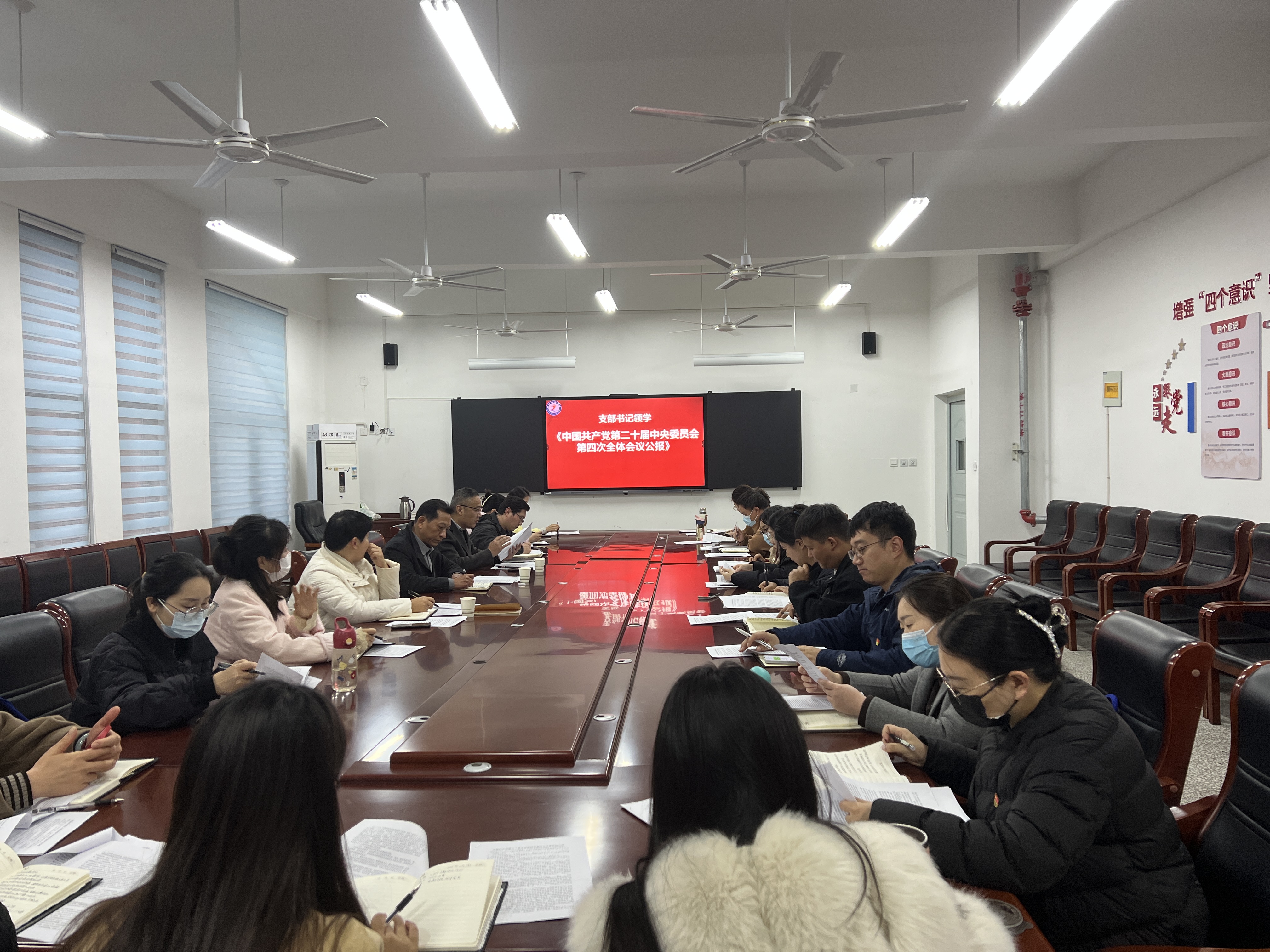 微信图片_20251128123739_423_19.jpg 微信图片_20251128123739_423_19.jpg