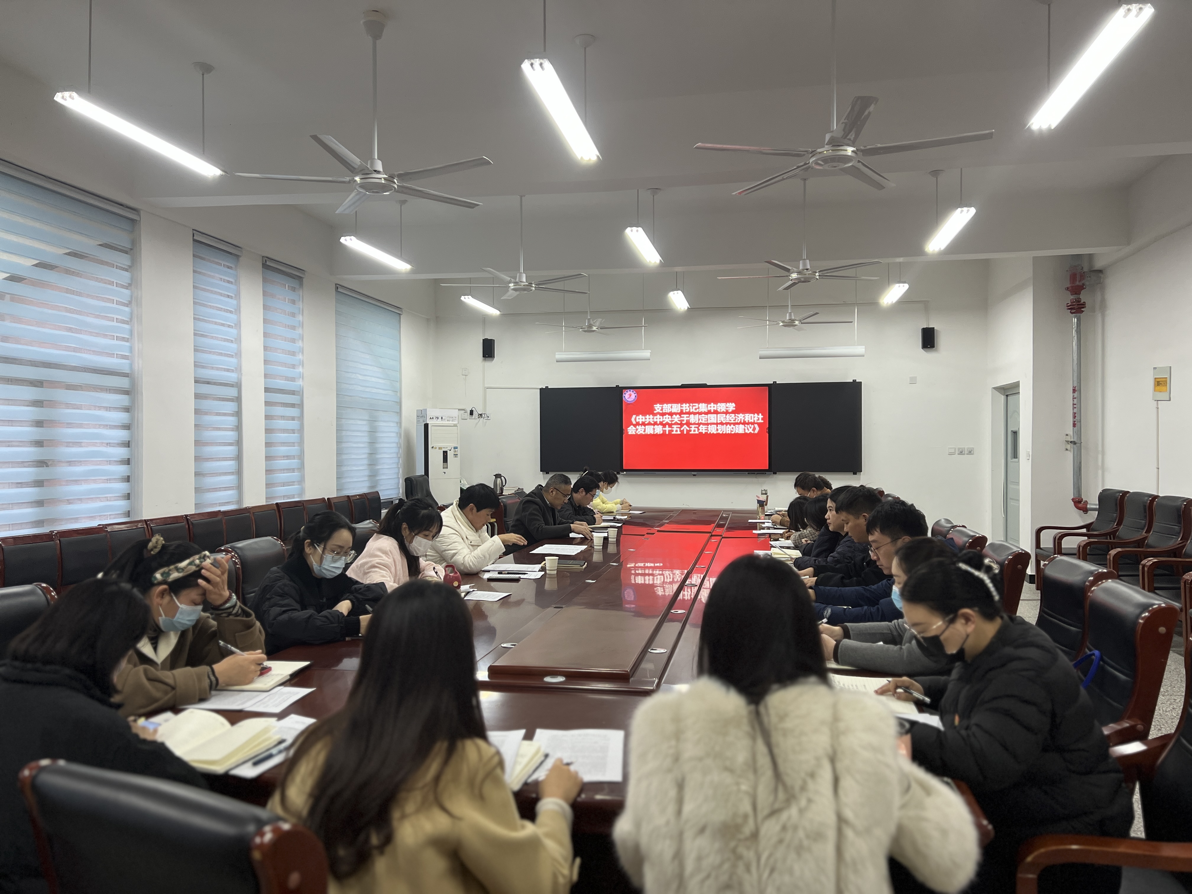 微信图片_20251128123739_424_19.jpg 微信图片_20251128123739_424_19.jpg