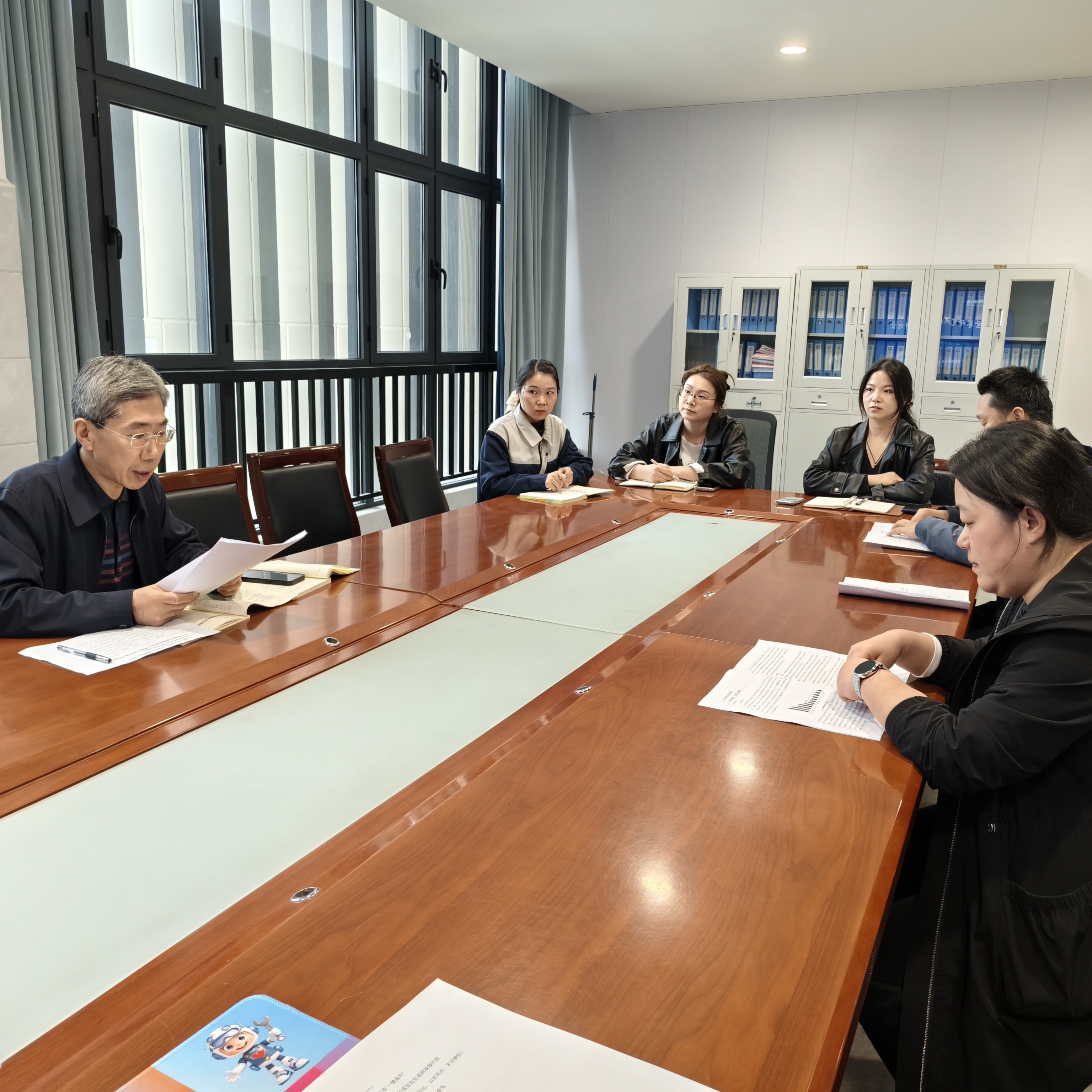 广州世赛课题申报研讨 (2).jpg