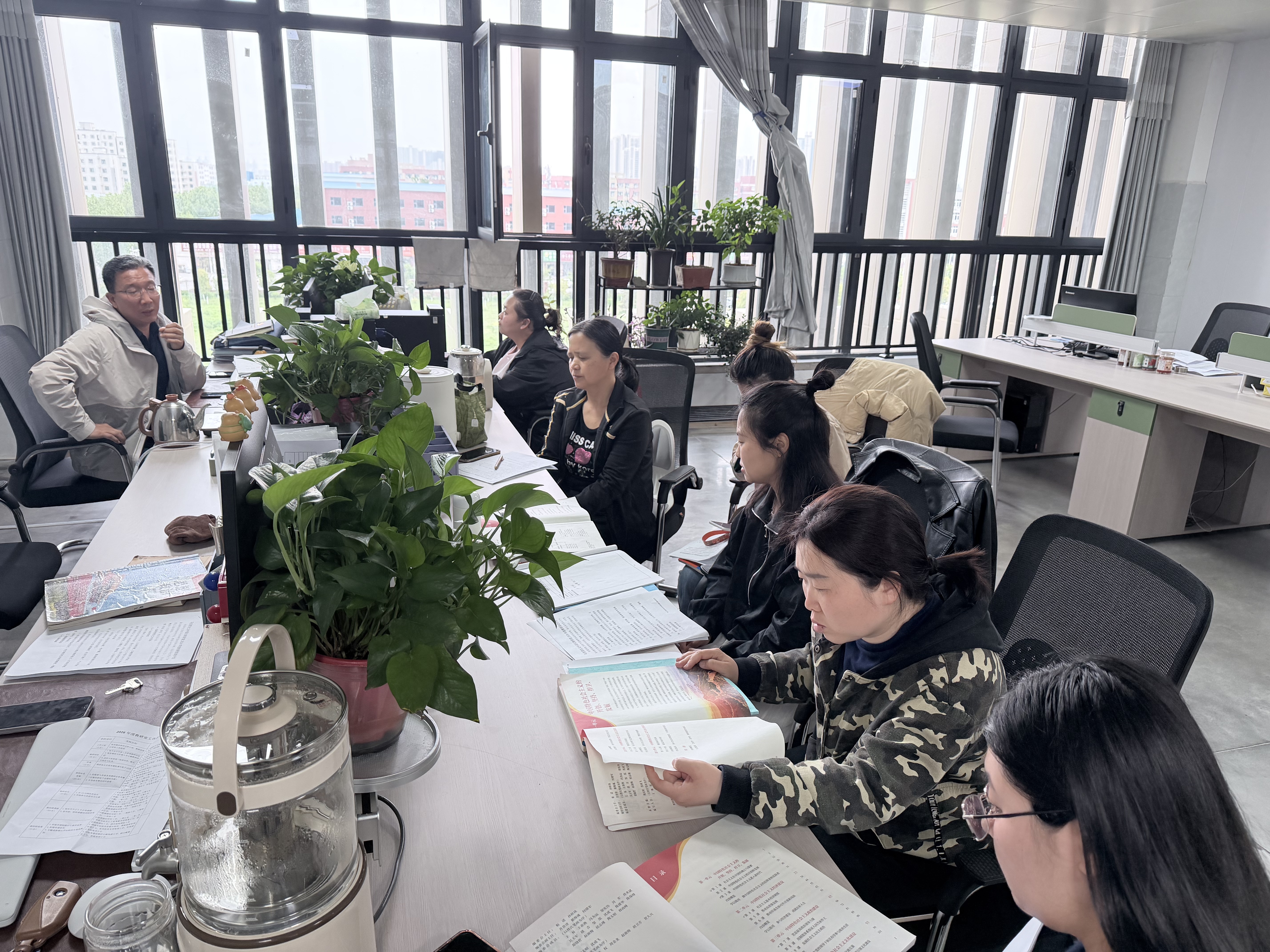 4月马克思中国化教研组教研会.jpg