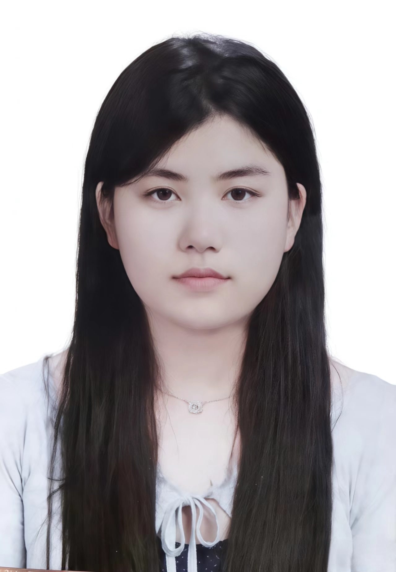 张梦真2寸照片.jpg