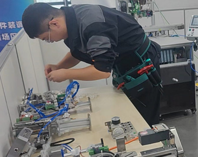 5c8cc4a377ebda504c37d968684d2aab.png 5c8cc4a377ebda504c37d968684d2aab.png